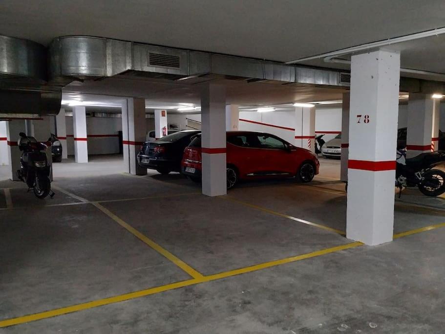 شقة Piso En Linares Zona Centro Con Parking Gratis المظهر الخارجي الصورة